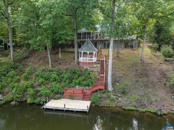 Property Photo: 274 Jefferson Dr VA 22963
