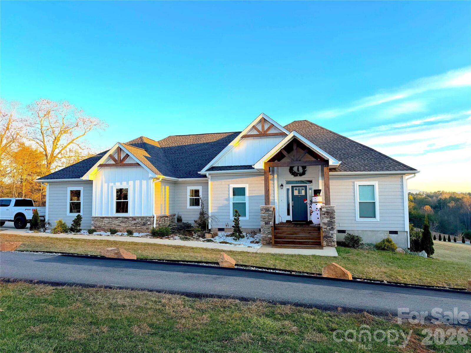 Property Photo:  77 Horizon Way  NC 28701 