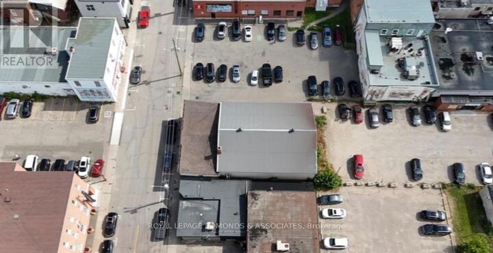 Property Photo:  186 Albert Street  ON K8A 4K6 