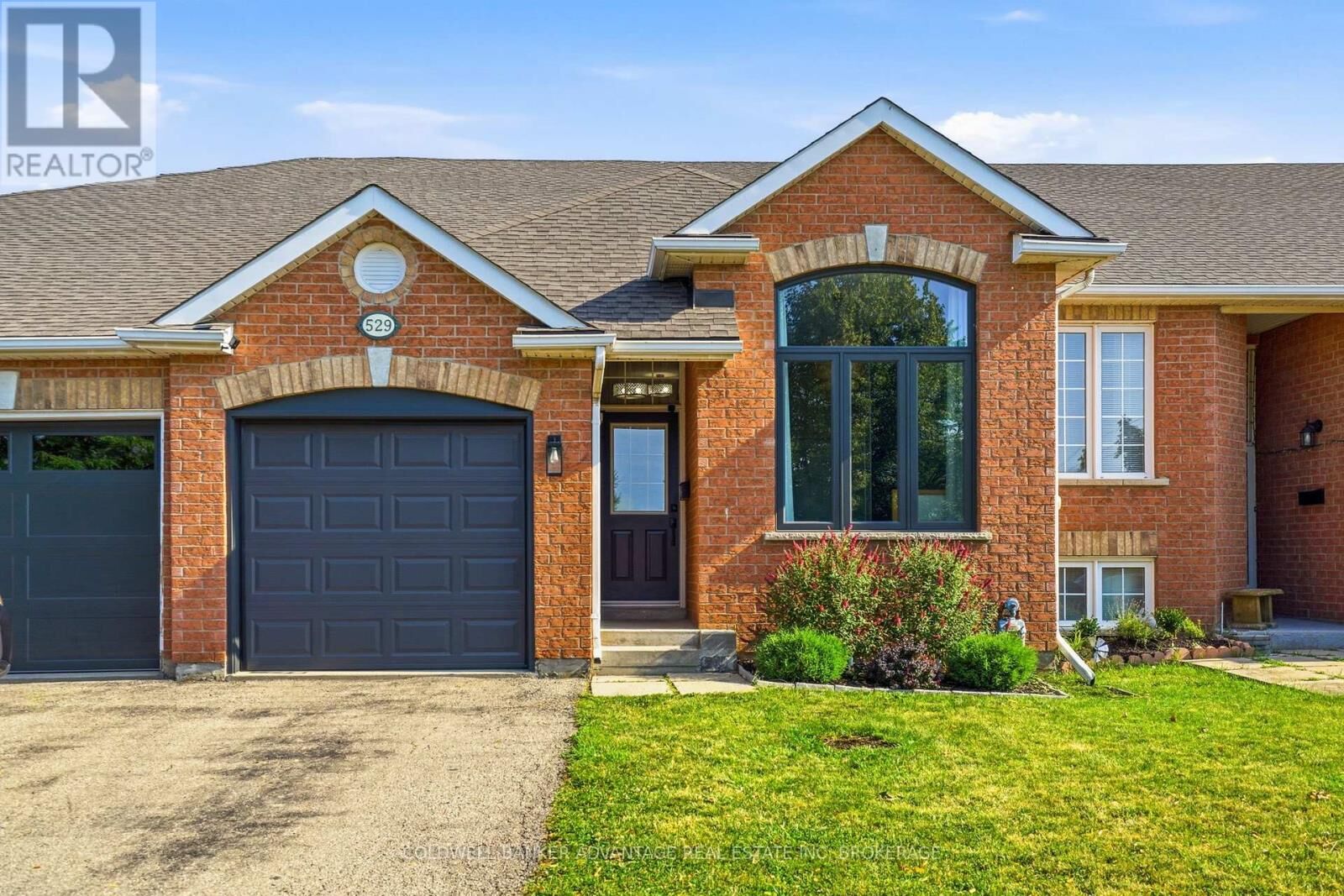 Property Photo: 529 St Lawrence Drive ON L3C 7H9