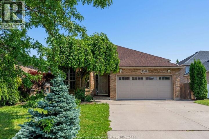 Photo de la propriété:  1544 Imperial Crescent  ON N9G 2T8 