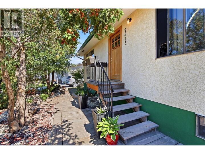 2813 Cranna Crescent — photo 1