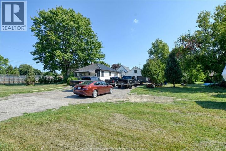 Property Photo: 487 St Clair Street ON N7L 3K6