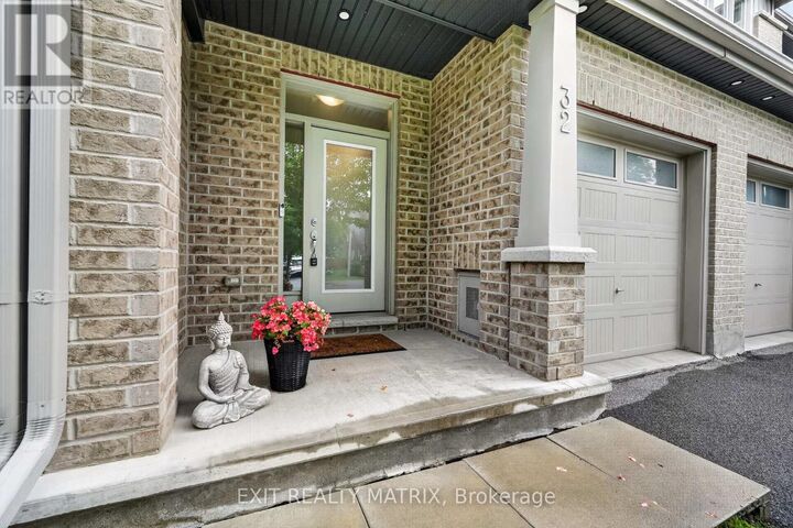 Property Photo: 32 Duncanville Street ON K4R 0E8