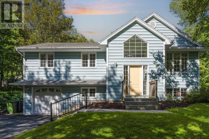 83 Bristol Avenue — photo 1