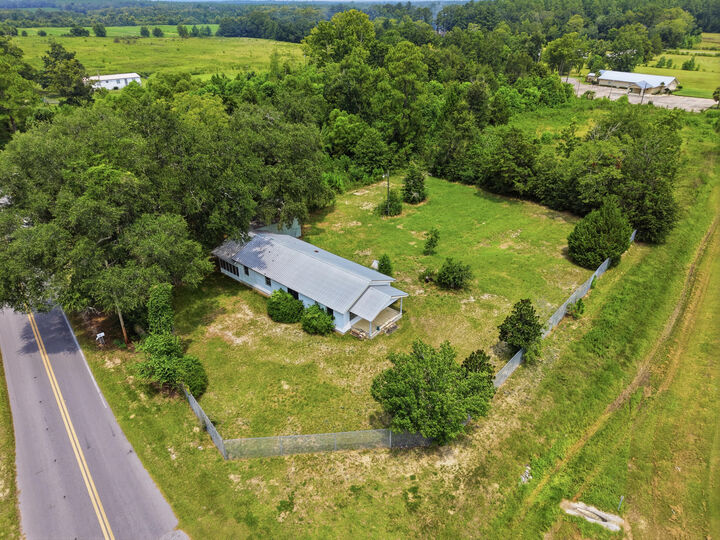 Property Photo:  1500 Peel Road  FL 32428 