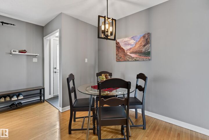 Property Photo:  6806 110 Street NW  AB T6H 3E7 