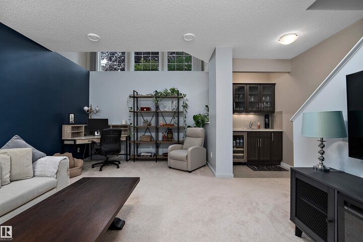 Property Photo:  21915 99 Avenue NW  AB T5T 4M5 