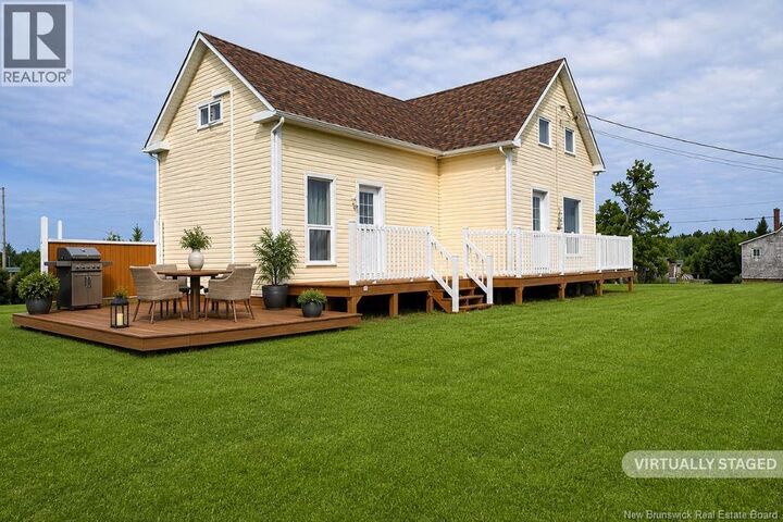 Property Photo: 816 Rue Basque NB E1X 3P2