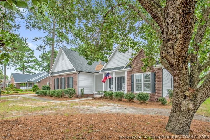 Property Photo:  5437 Labrador Drive  NC 28348 
