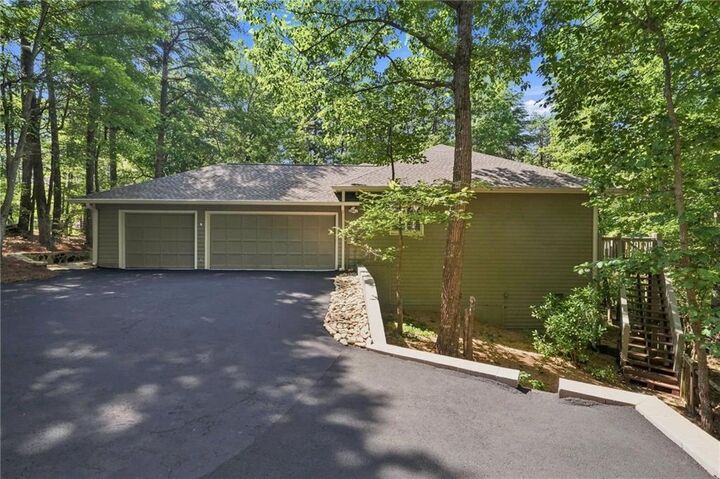Property Photo: 523 Cherokee Trail GA 30143
