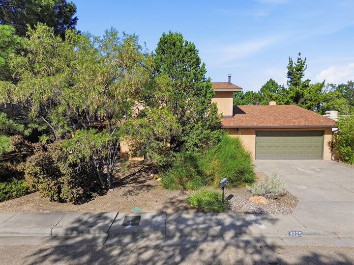 Property Photo: 3025 Palo Alto Drive NE NM 87111