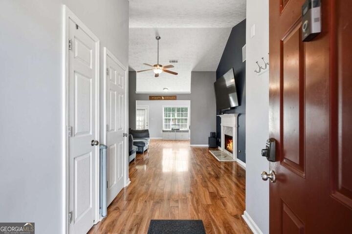 Property Photo: 1684 Amhearst Walk Road GA 30043