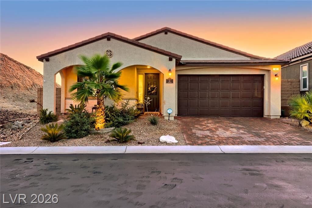Property Photo:  41 Tatahatso Point Street  NV 89011 