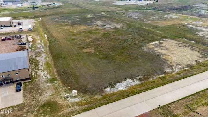 Property Photo:  3228 111H Avenue SW  ND 58601 