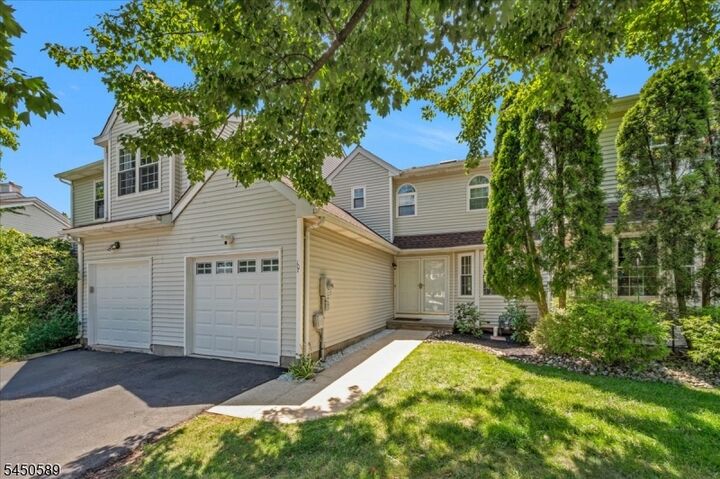 Property Photo: 107 Choctaw Ridge Rd NJ 08876