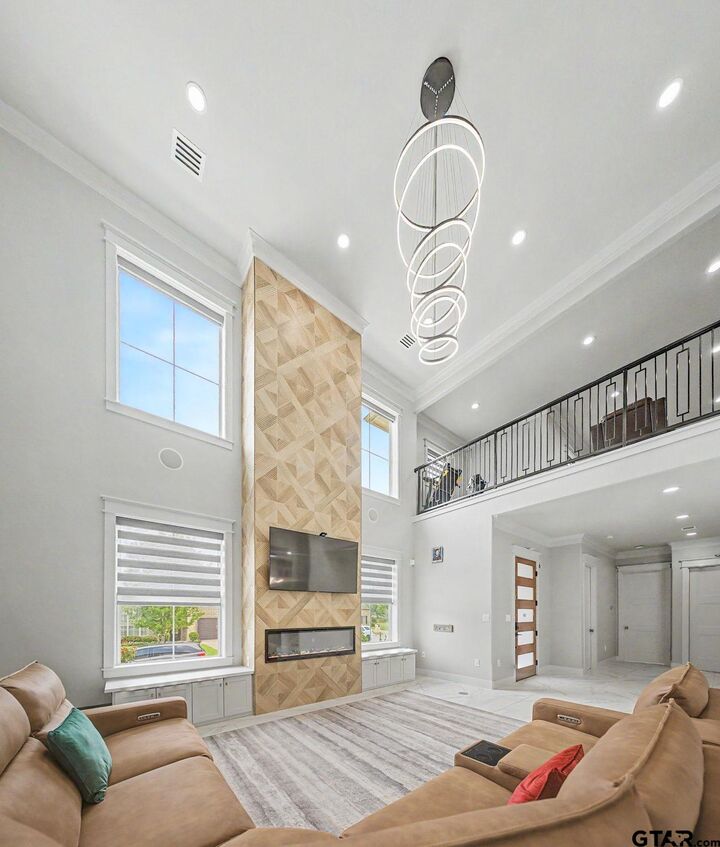 Property Photo: 7317 Lake Pointe Cove TX 75703