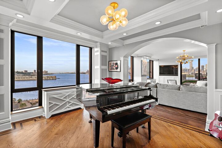 Property Photo: 2 Constitution Ct Ph01 NJ 07030