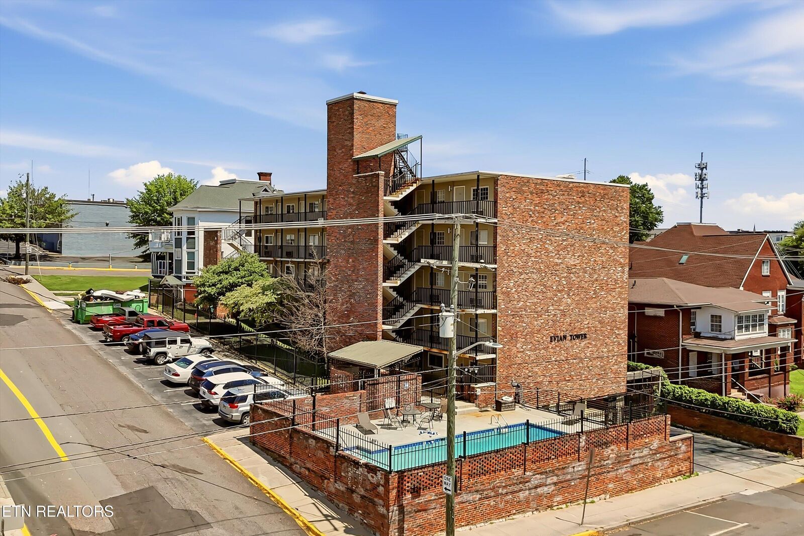 Property Photo:  510 14th St 305  TN 37916 
