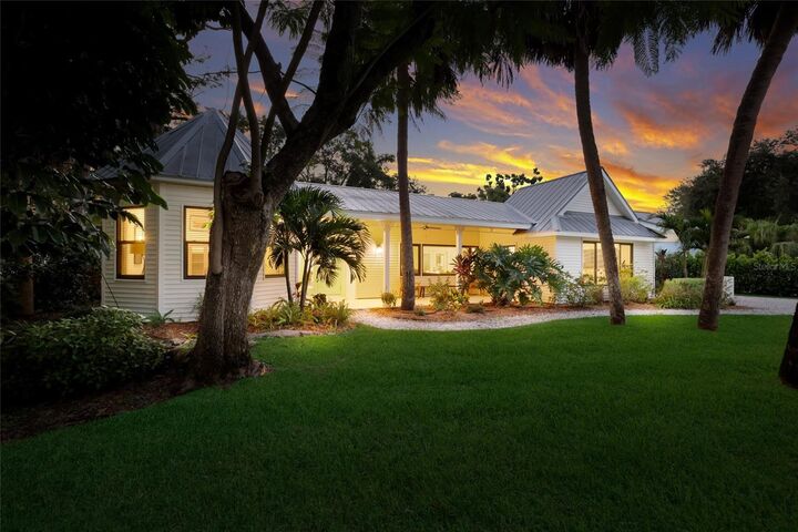 Property Photo: 4875 Brywill Circle FL 34234