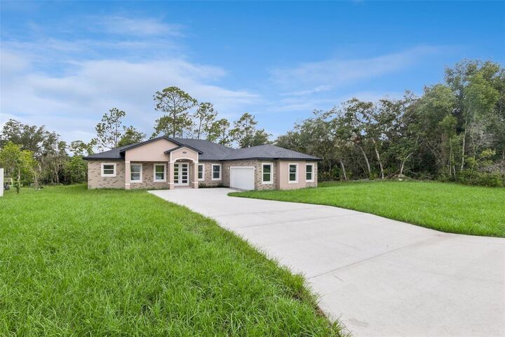 Property Photo:  2043 Watersedge Drive  FL 32738 
