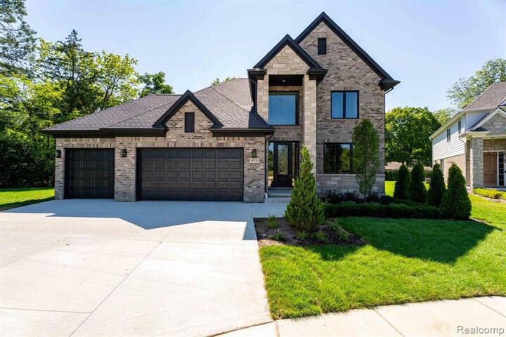 Property Photo: 913 Kimberly Court MI 48098 6922
