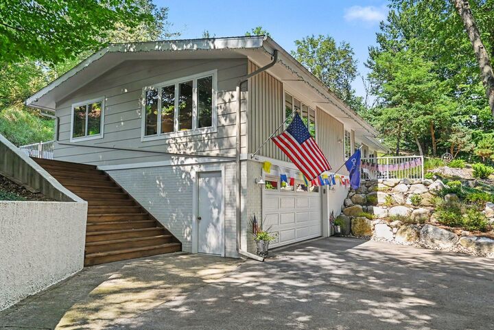 Property Photo: 405 Slayton Avenue MI 49417