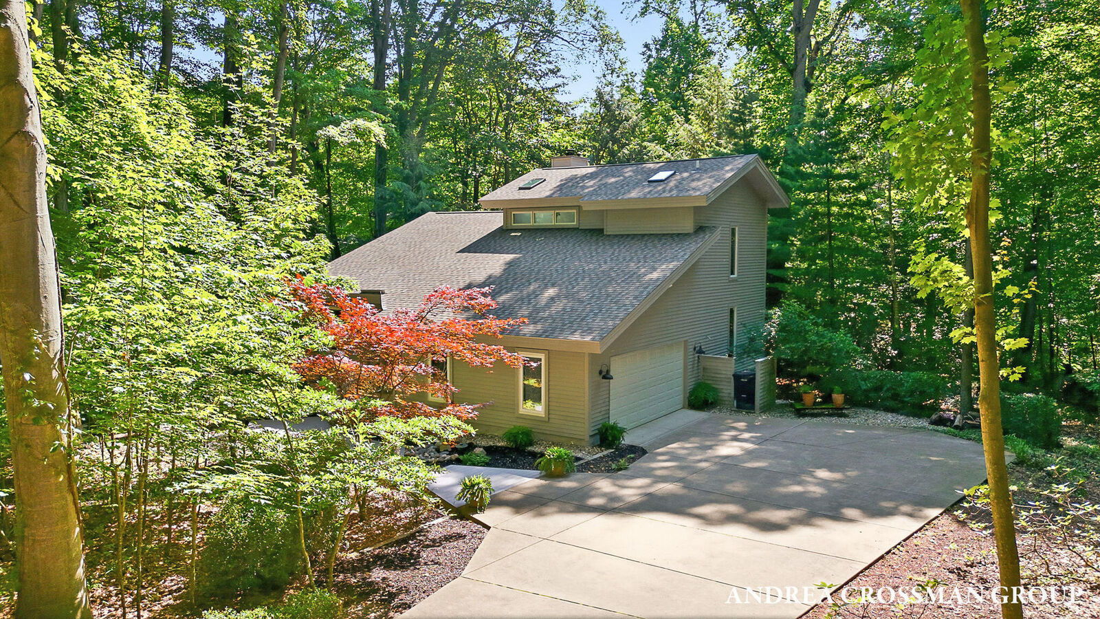 Property Photo: 1215 Ash Drive MI 49090