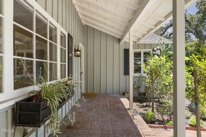 Property Photo:  1265 El Mirador Drive  CA 91103 