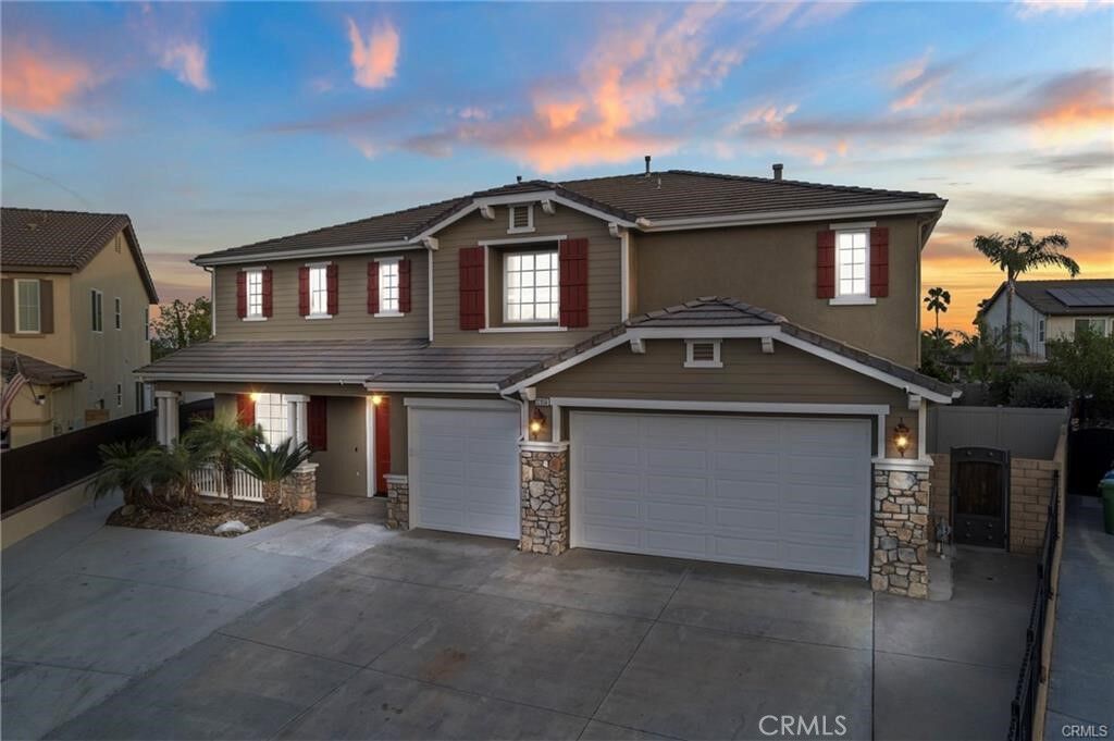 Property Photo:  32856 Whitehaven Court  CA 92584 
