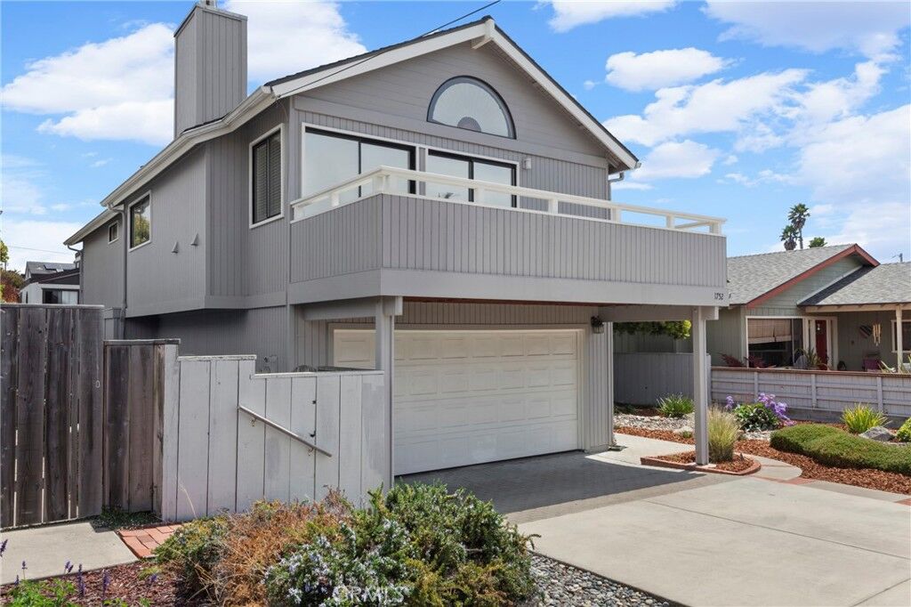 Property Photo:  1752 5th  CA 93402 