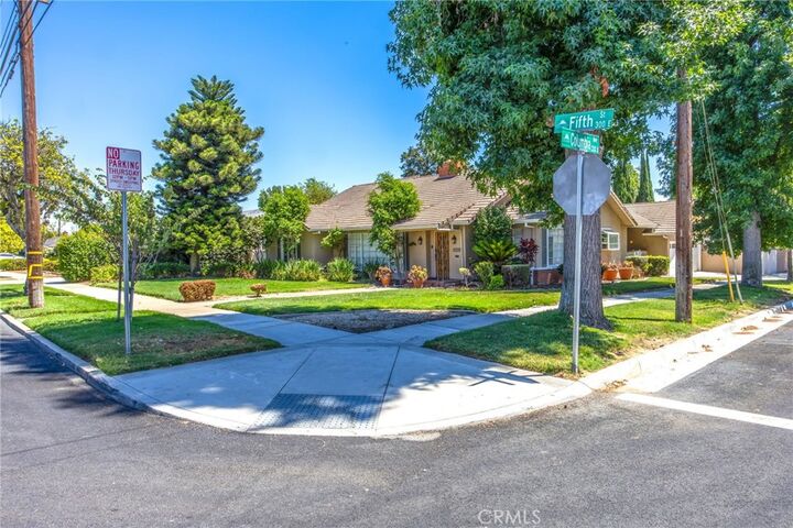 Property Photo:  306 E 5th  CA 91764 