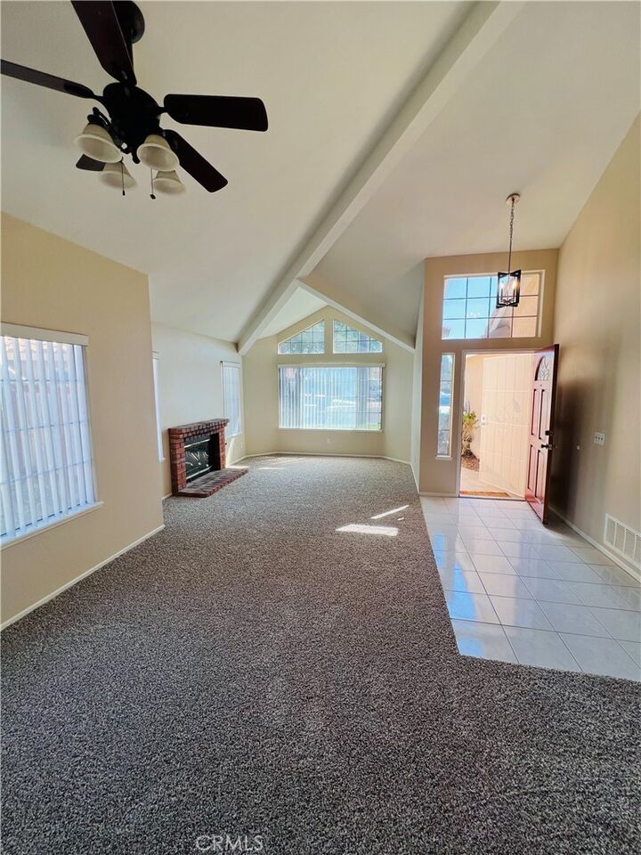 Property Photo:  39611 Kilkare  CA 92562 