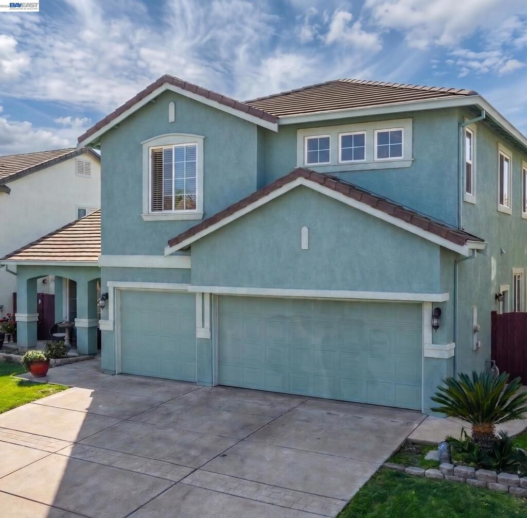 Property Photo:  1762 Ashtree Ct  CA 95376 