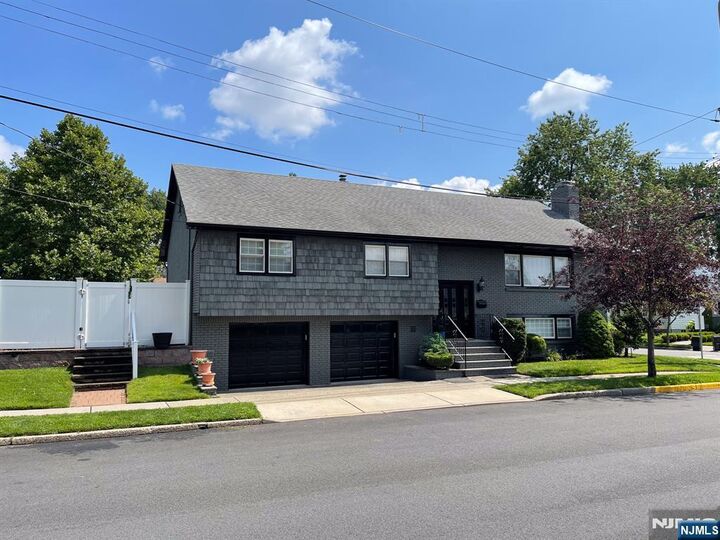Property Photo:  5 Hillside Terrace  NJ 07073 