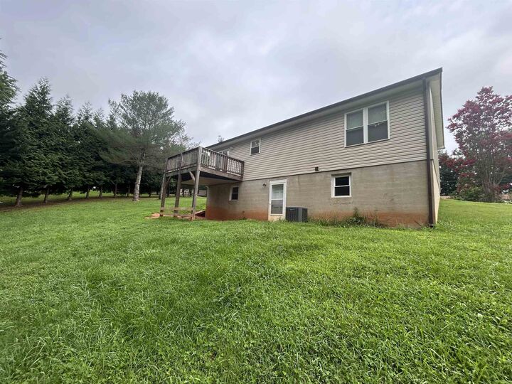 Property Photo:  824 Flamingo Road  VA 24055 