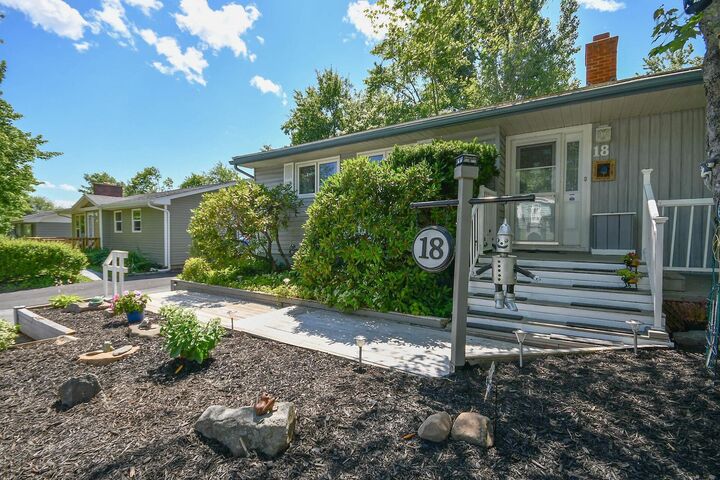 Property Photo:  18 Beaumont Drive  NS B4C 1V6 