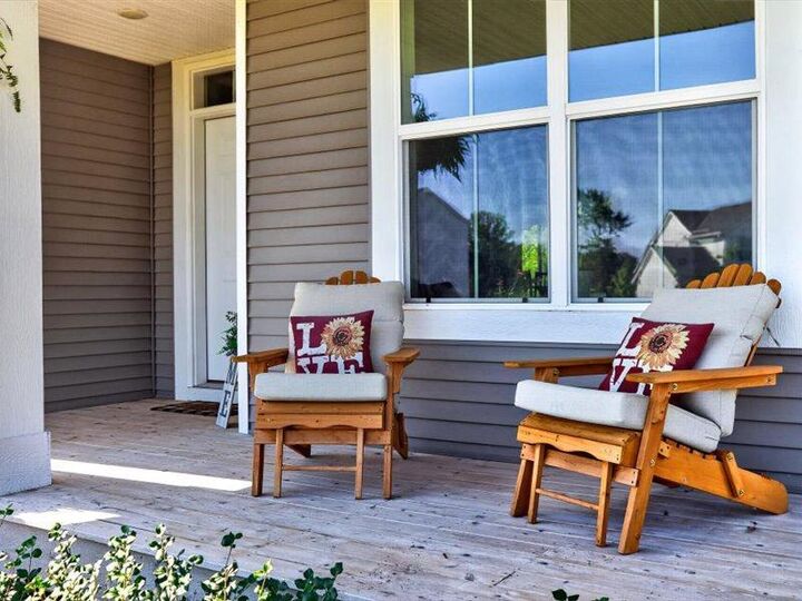 Property Photo:  2416 Greenbriar Lane  MN 55313 