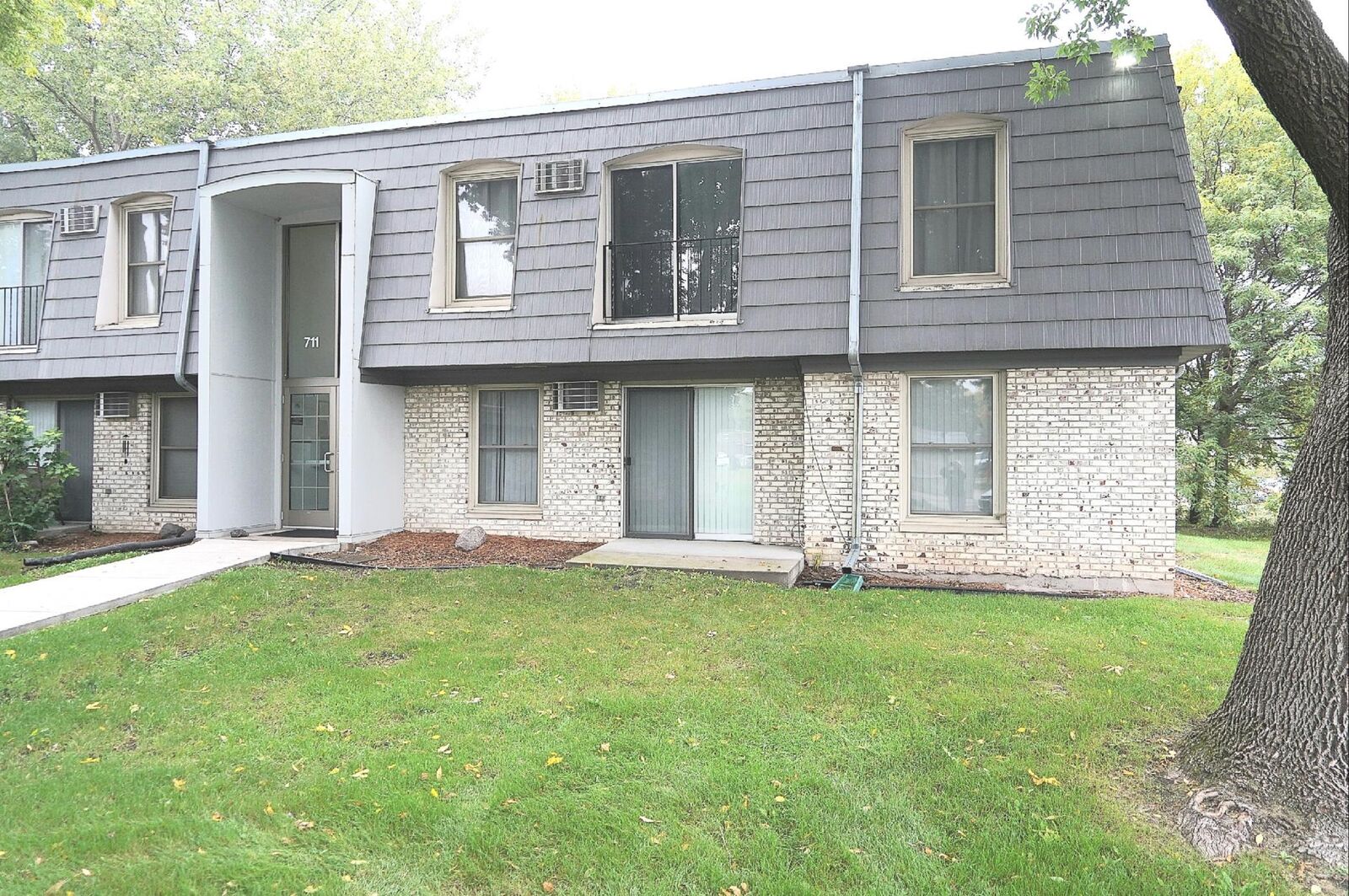 Property Photo:  711 11th Avenue S 1  MN 55343 
