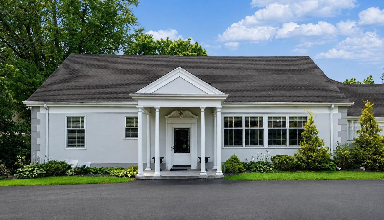 Property Photo: 480 Highcroft Road MN 55391