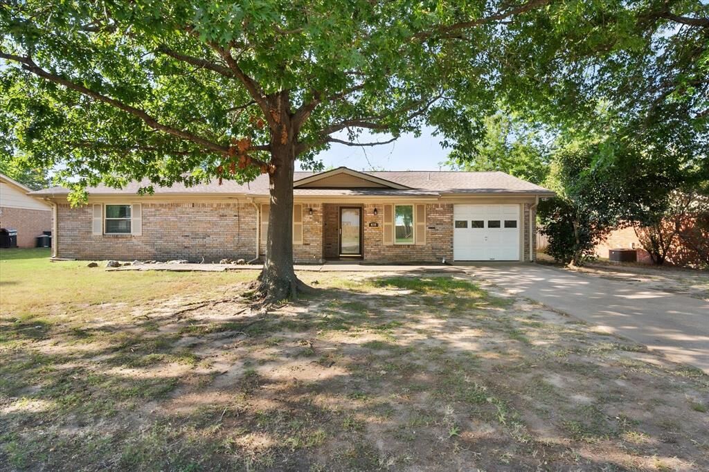 Property Photo: 419 Carol Avenue TX 75110
