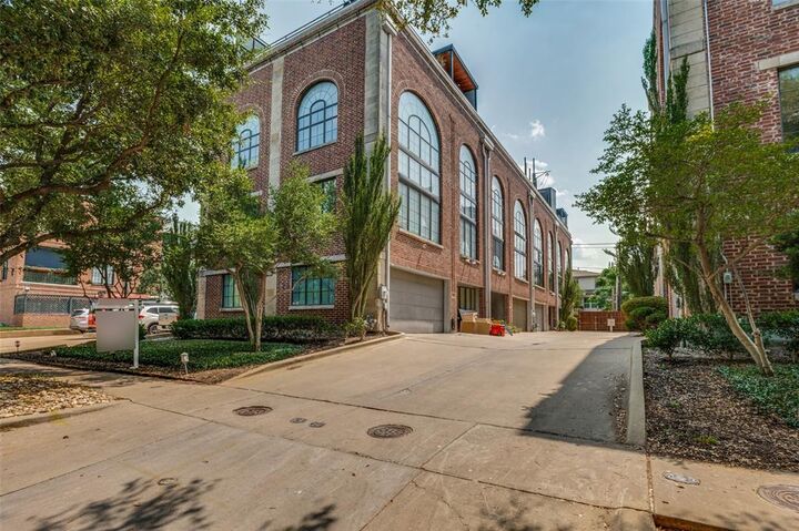 Property Photo:  3911 Gilbert Avenue D  TX 75219 