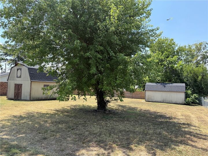 Property Photo:  703 NW Ford Lane  AR 72712 