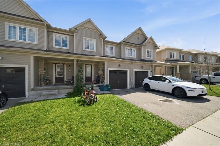Property Photo:  32 Cole Crescent  ON N3T 0P4 