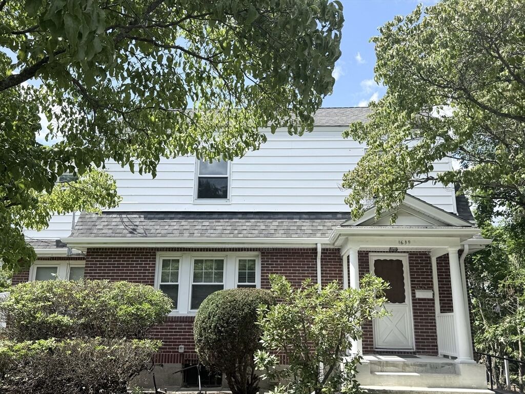 Property Photo:  1639 Washington St Hs  MA 02465 