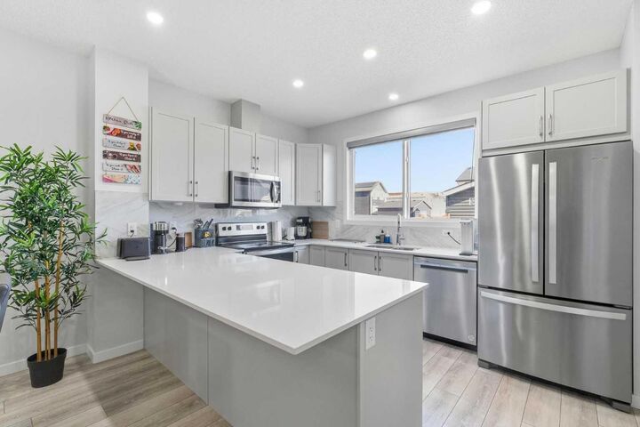 44 Amblefield Avenue NW — photo 1