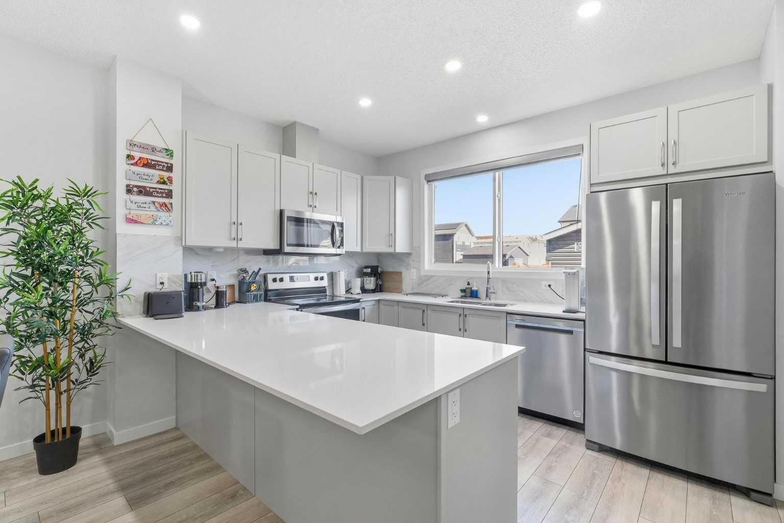 Property Photo:  44 Amblefield Avenue NW  AB T3P 2C1 
