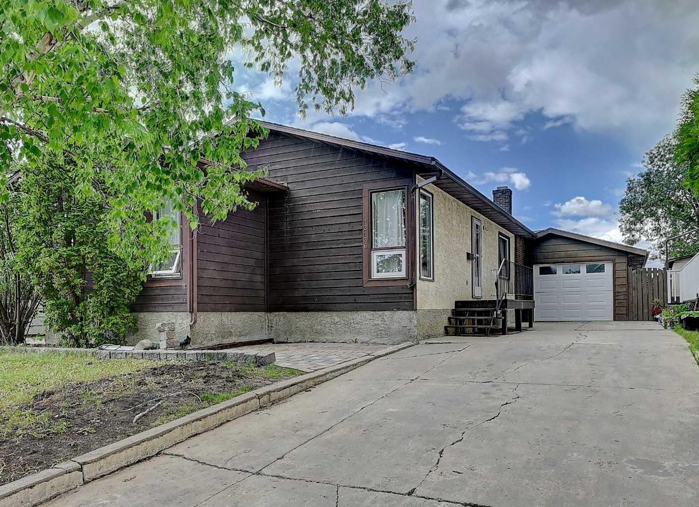 Property Photo:  12136 94A Street  AB T8V 5C3 