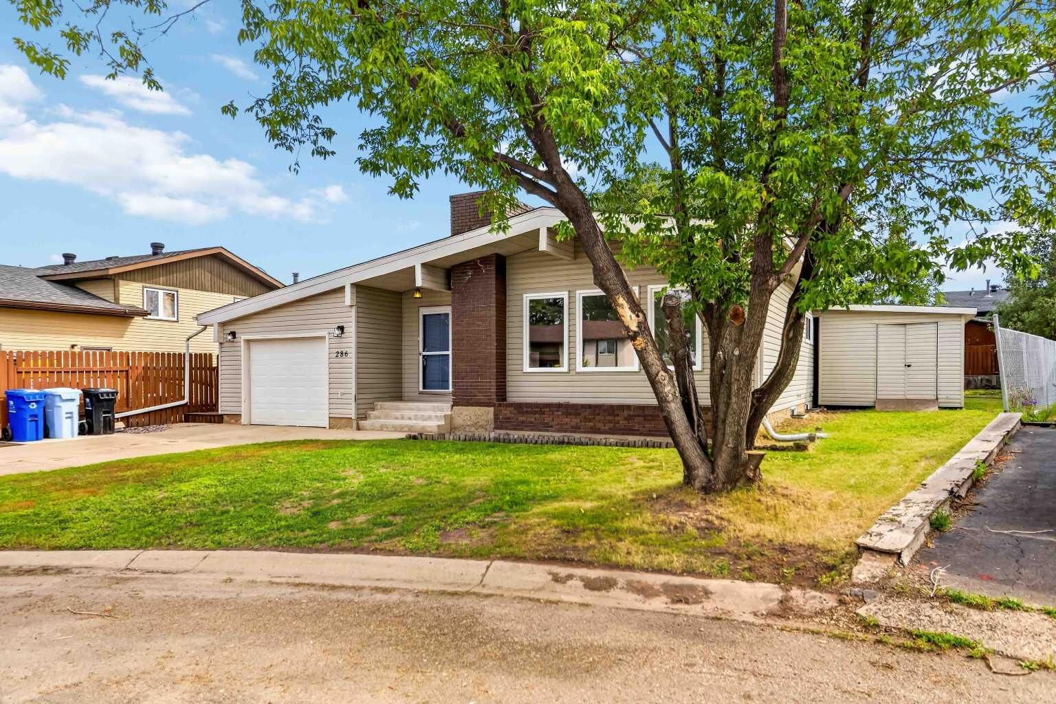 Property Photo:  286 Kennedy Bay  AB T9K 1P7 
