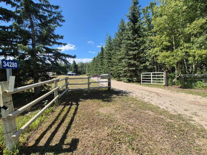Property Photo: 34280 Range Road 41 AB T0M 0K0